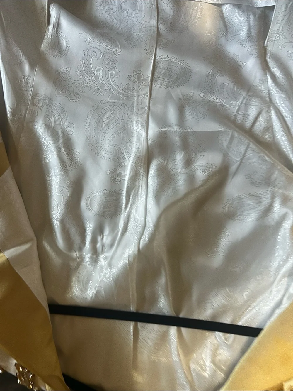 N/A crisp white